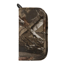 Load image into Gallery viewer, Fat Cat Realtree Hardwoods HD Steel Tip Darts 23gm and Casemaster Realtree Hardwoods Deluxe Camouflage Case Steel-Tip Darts Fat Cat 
