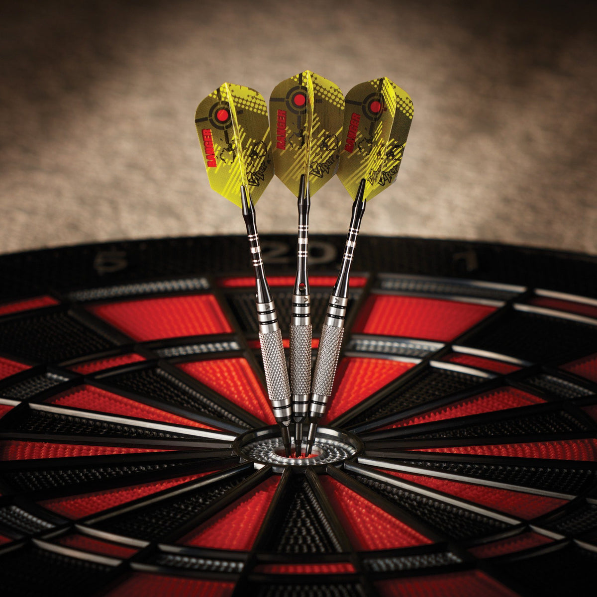 Component diagram: Wide Flights, Aluminum Shafts, Locking Hole, Knurled Grip 7 Rings, 2BA Tips